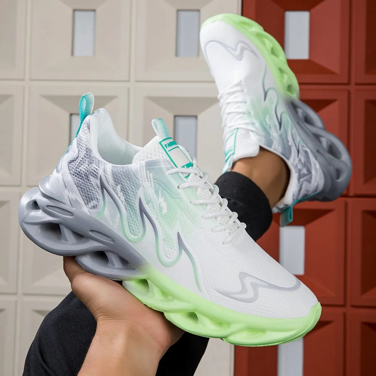 Women Sneakers  Lightweight Mesh Breathable Comfortable Flat Soft Tennis Shoes Summer Lace-up Sneakers Man