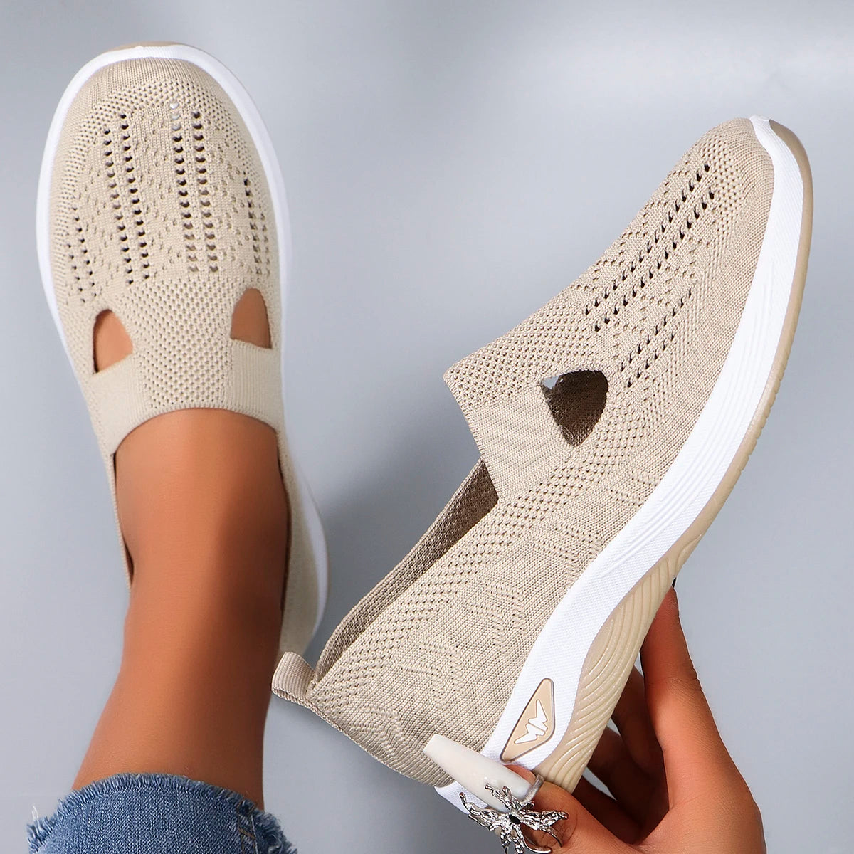 Women Sneakers  sports shoes, fashionable, breathable, lightweight, non-slip, wear-resistant, casual sports shoes, flat shoes