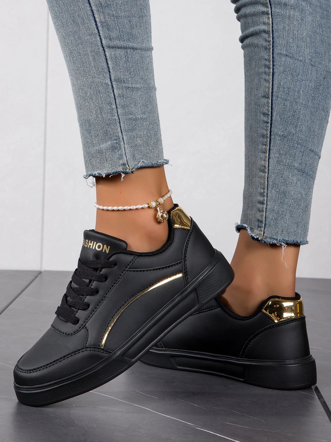 Women Sneakers  Casual Sneakers Leather Platform Sneakers for Women Classics Comfort Skateboarding Shoes Non-Slip