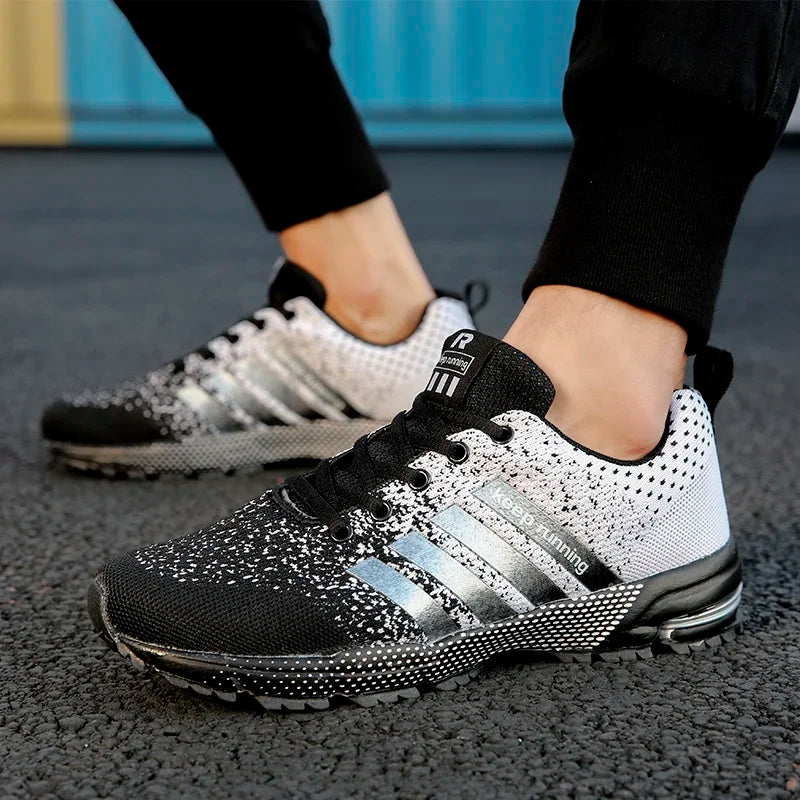 Sneakers New men's and women's flying mesh surface spring summer breathable casual sports shoes flat vulcanized couple running big size48