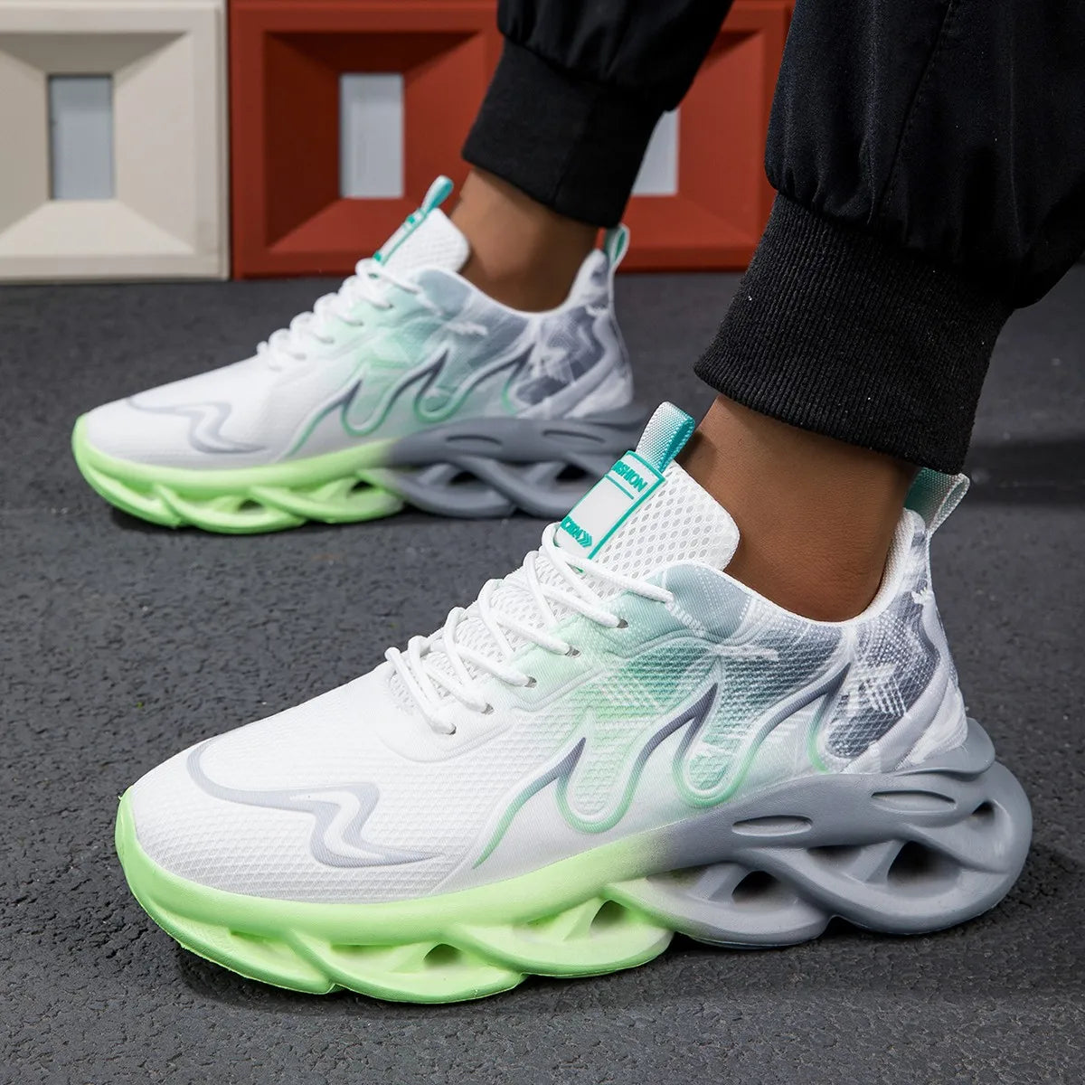 Women Sneakers  Lightweight Mesh Breathable Comfortable Flat Soft Tennis Shoes Summer Lace-up Sneakers Man
