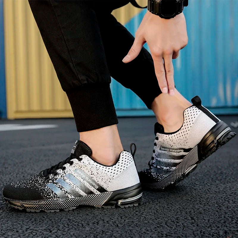 Sneakers New men's and women's flying mesh surface spring summer breathable casual sports shoes flat vulcanized couple running big size48