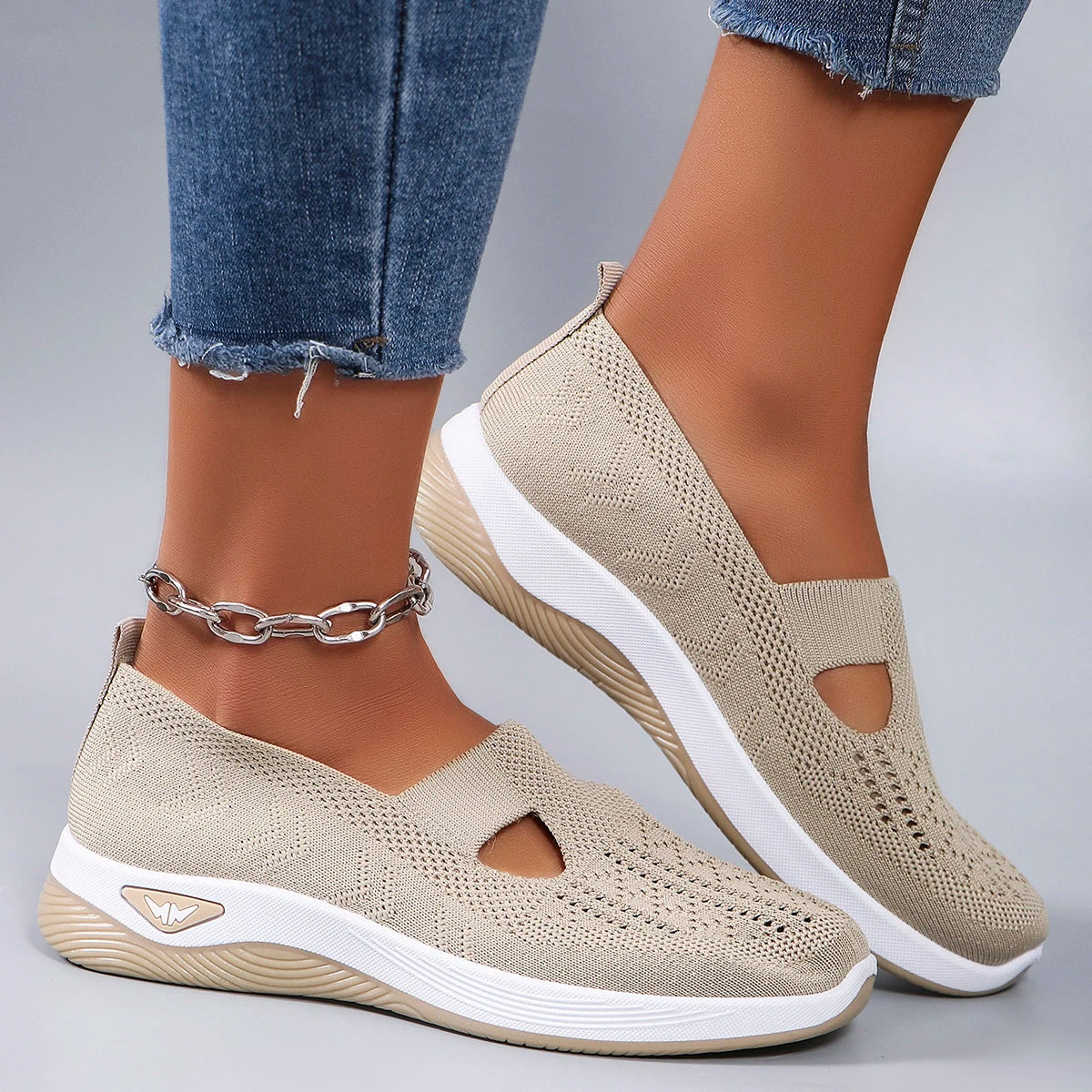 Women Sneakers  sports shoes, fashionable, breathable, lightweight, non-slip, wear-resistant, casual sports shoes, flat shoes