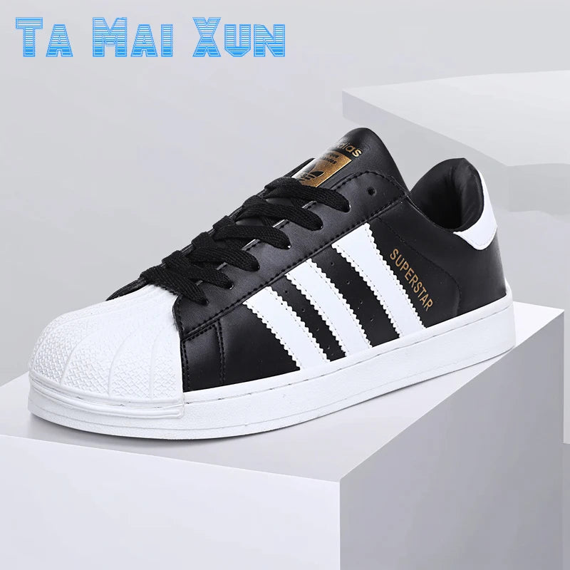 Women Sneakers Versatile Comfy Casual Light Walking Shoes New Hot Selling Men Women Student Little White Shoes