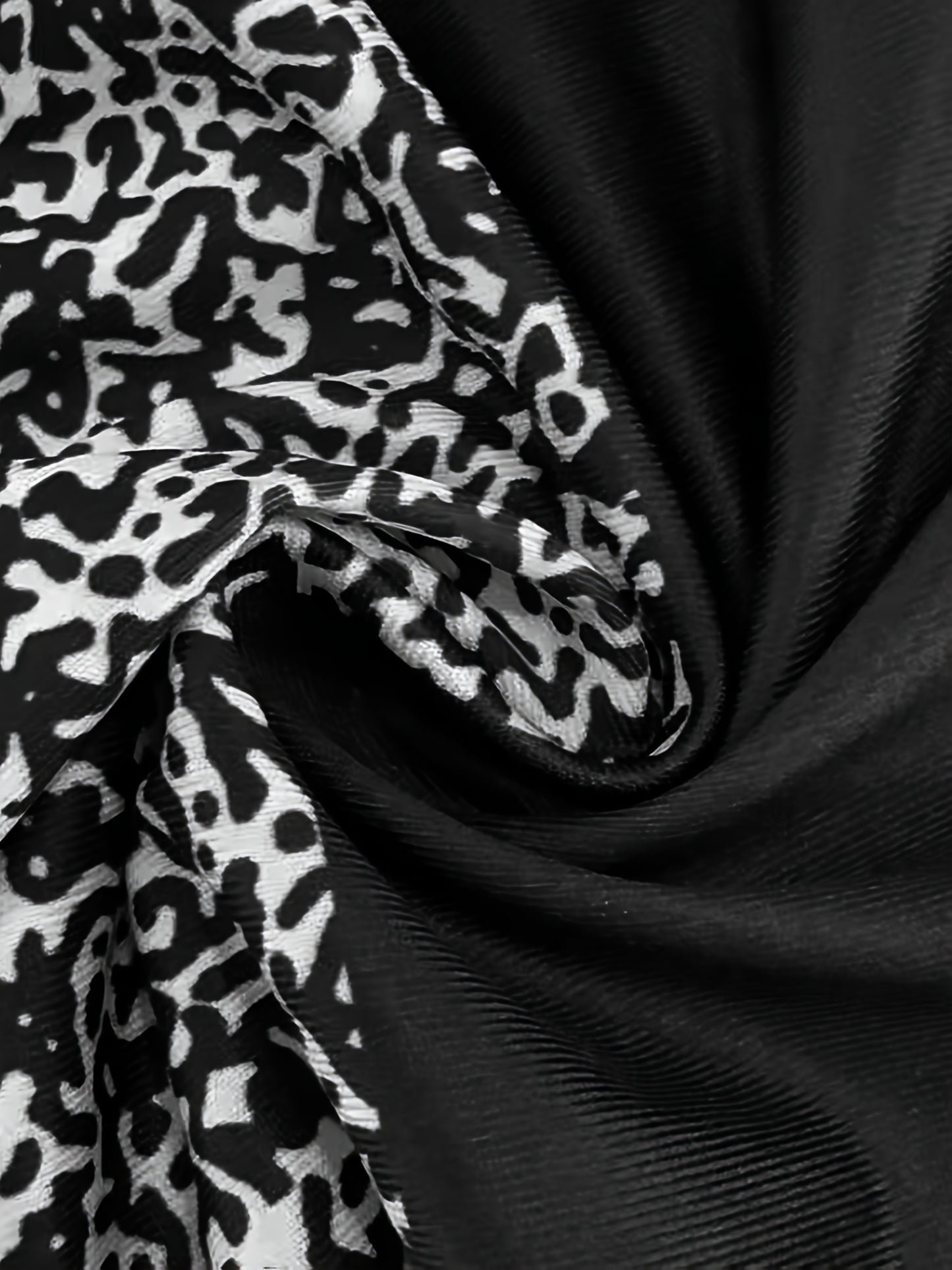 Spring and Summer Three-Piece Color-Block Print Set with Long Sleeve Jacket, Vest, and Pants for Women