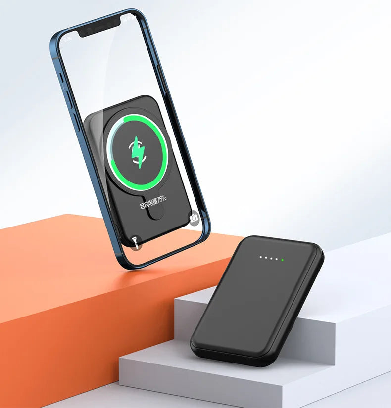 New Mini Magnetic Suction Wireless 10000mA High Capacity LED Display Type-C 5W Charging Compact Thin Universal Mobile
