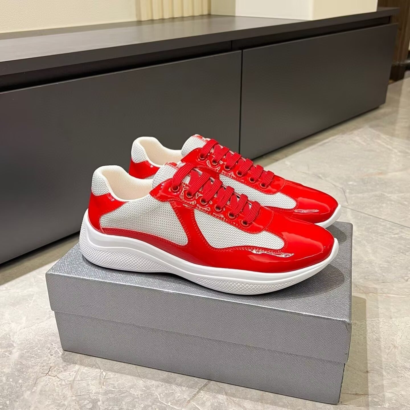 Renowears Classic Sneakers