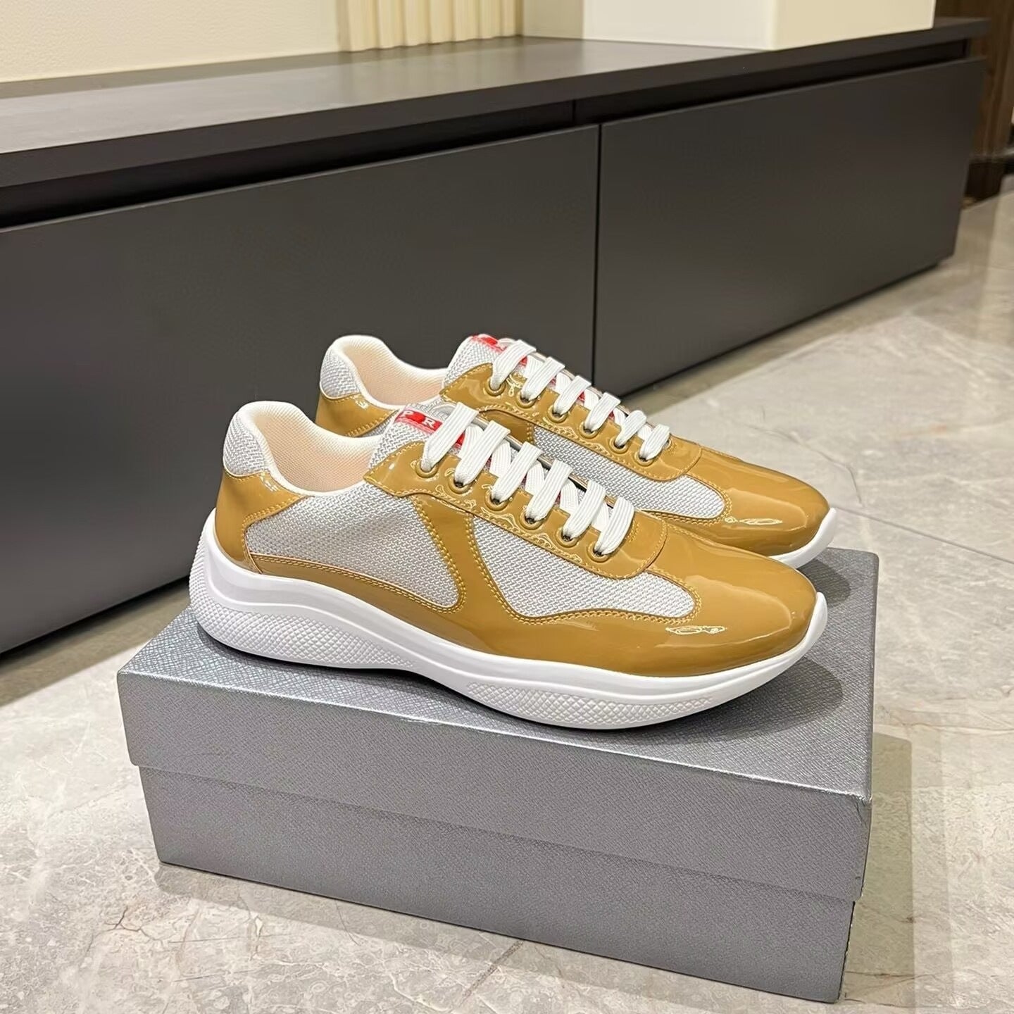 Renowears Classic Sneakers