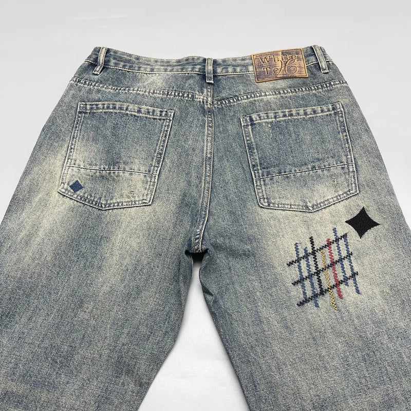 Heavy-washed, scratched-off denim men, handsome trendy patches, high-end embroidery prints, loose tapered straight-leg jeans