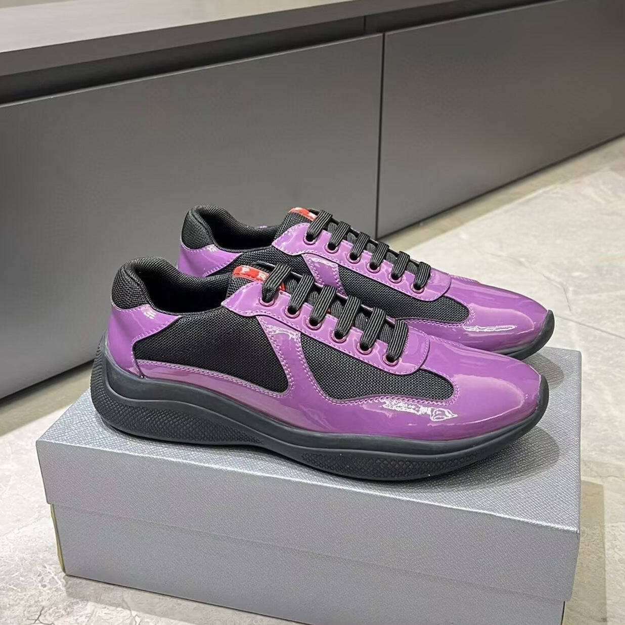 Renowears Classic Sneakers