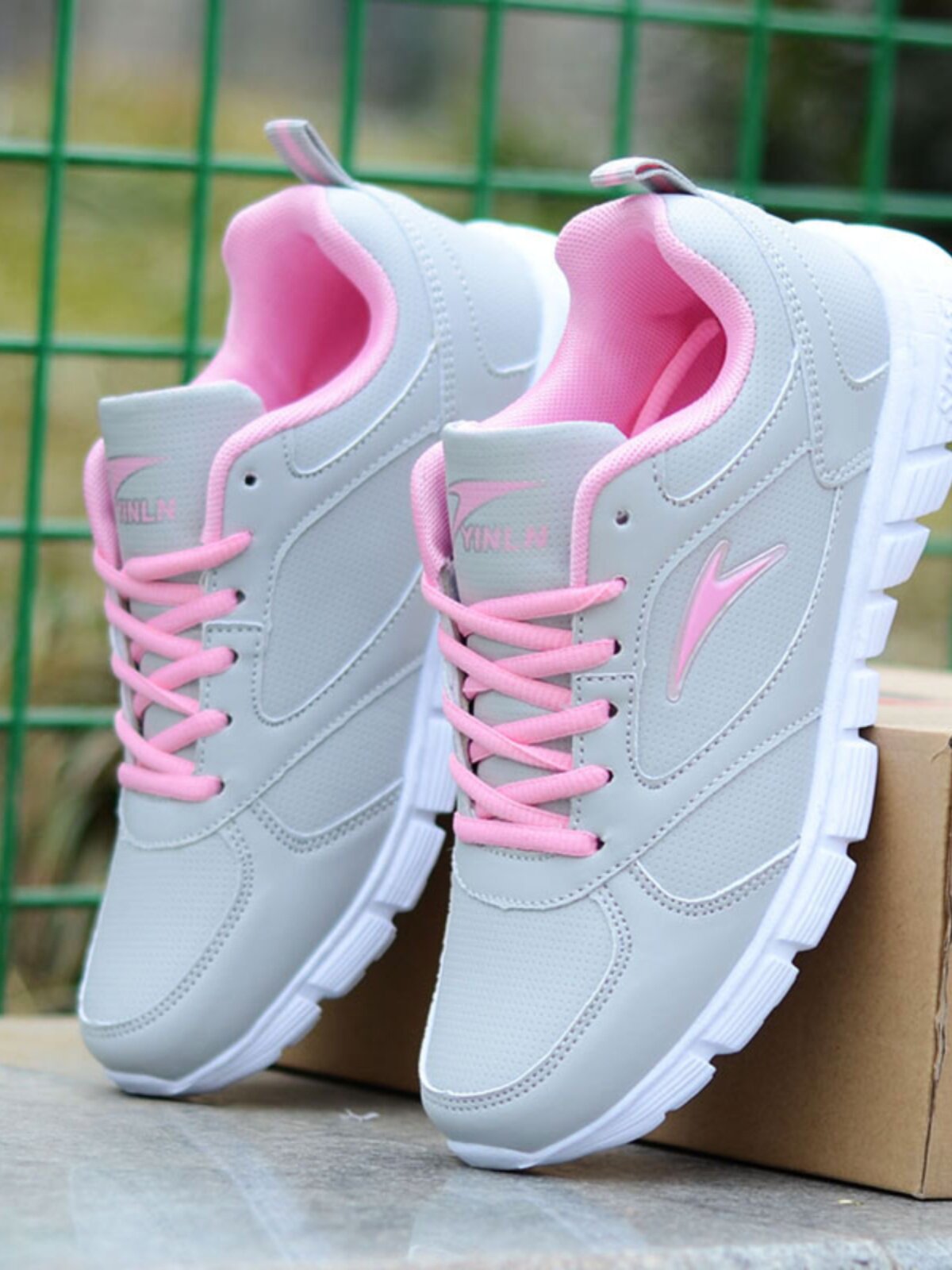 Renowears AirFlex Sneakers