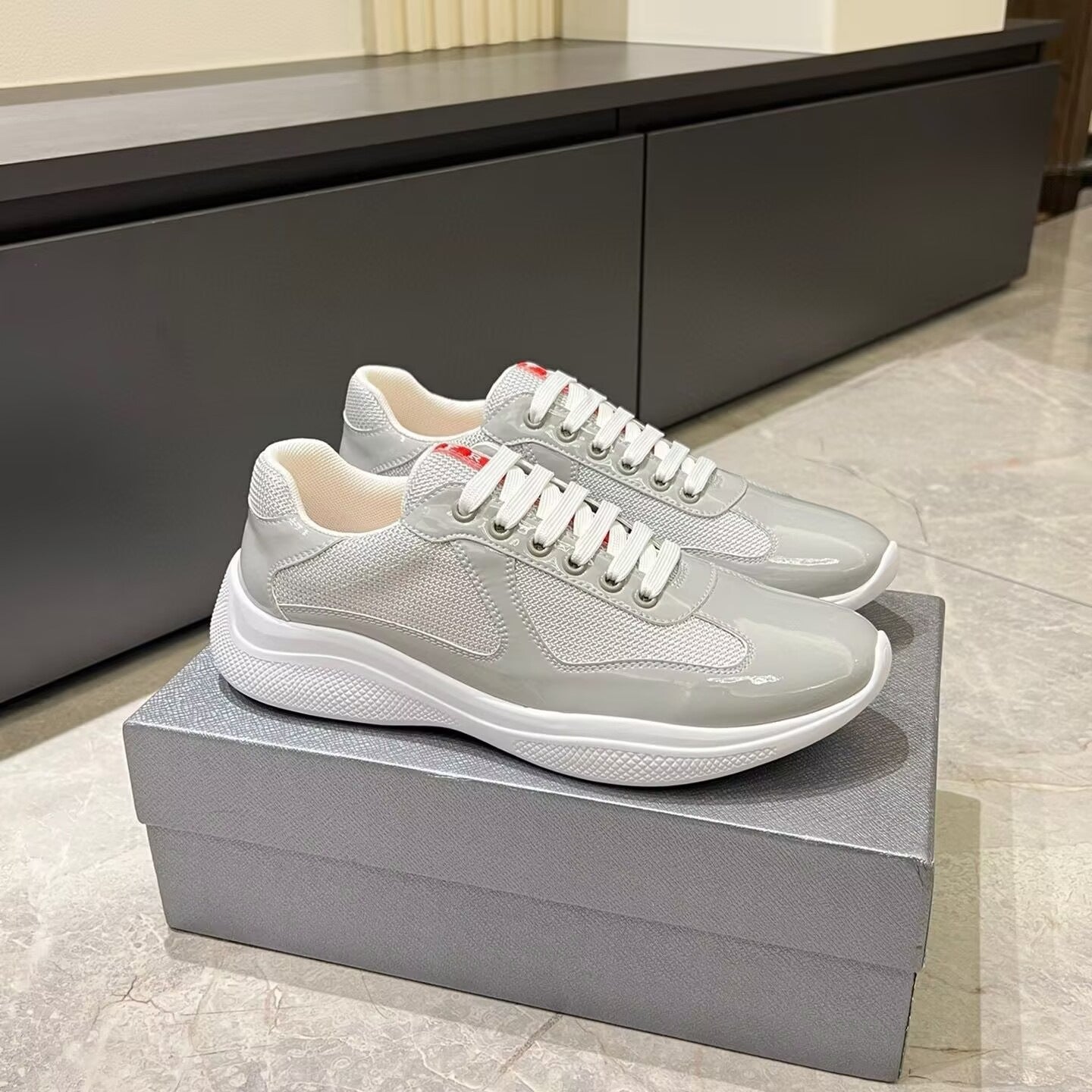 Renowears Classic Sneakers