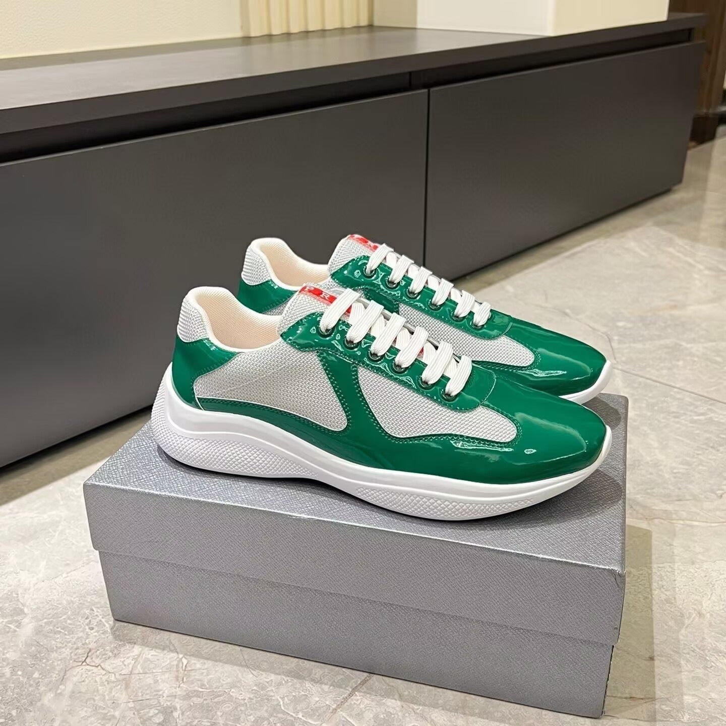 Renowears Classic Sneakers
