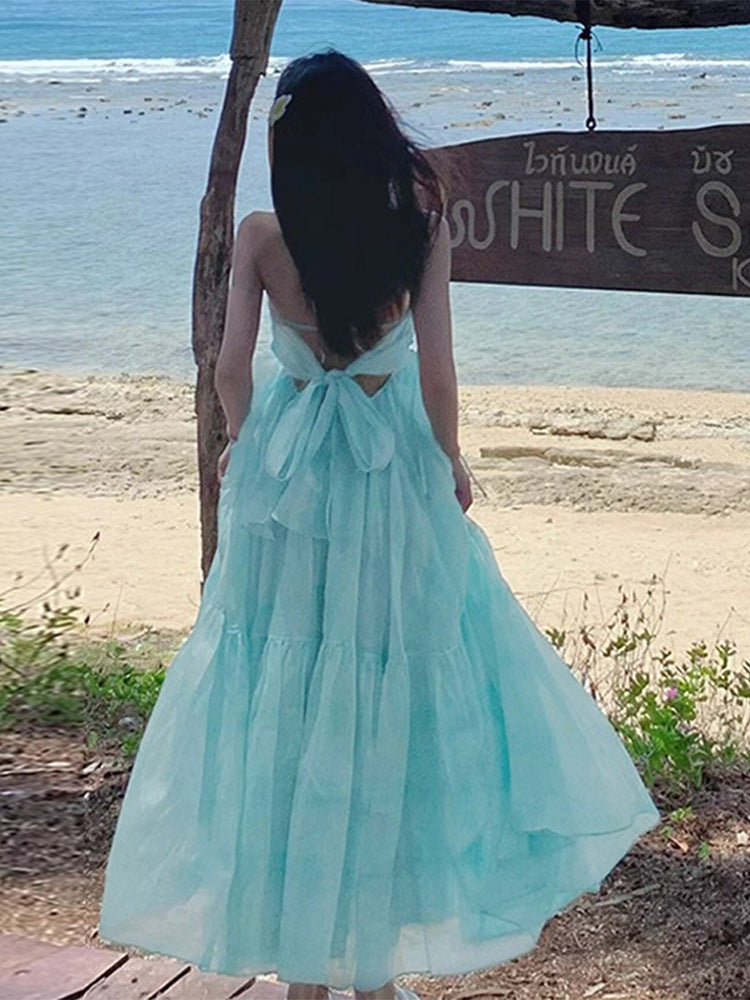 Mint Mambo seaside resort atmosphere, beach skirt design, halterneck dress, fairy temperament, large swing skirt