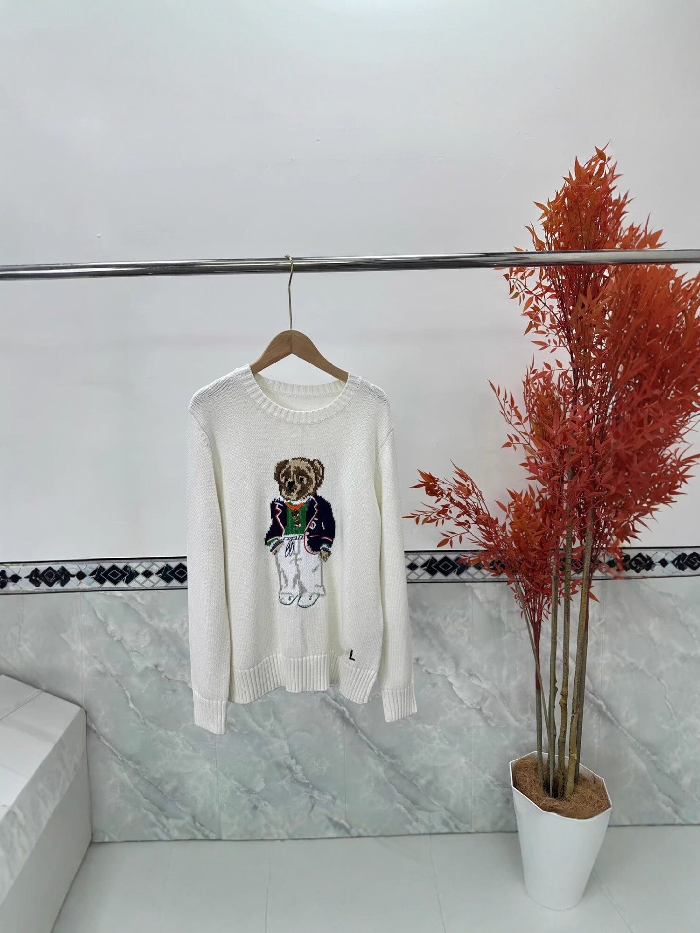 2026 New Pure Cotton Embroidered Bear Crew Neck Knit Sweater for Women, Autumn/Winter, Loose Casual Heavy-Duty Cartoon Sweater