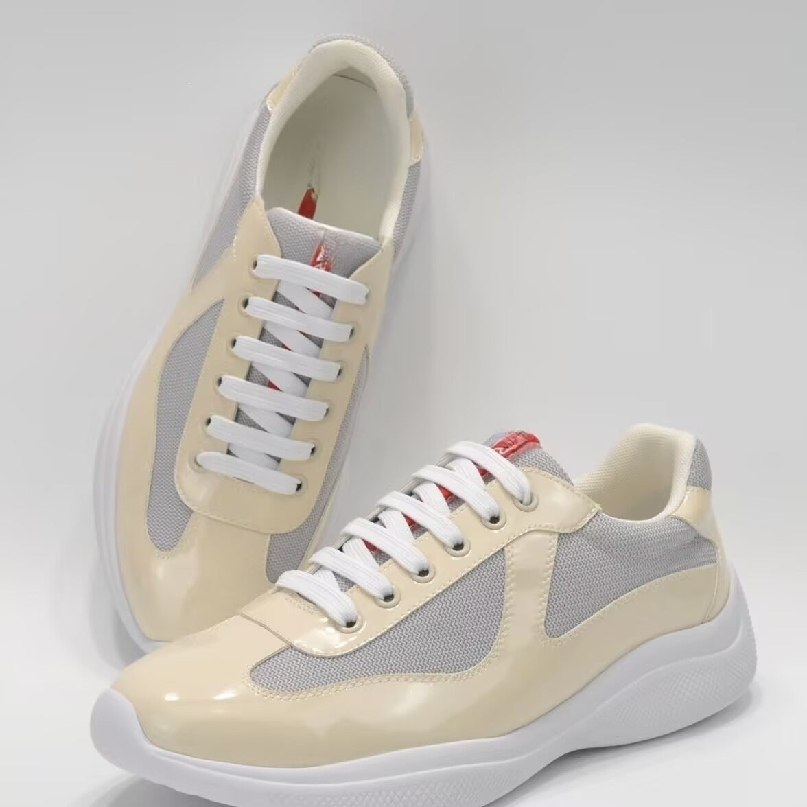 Renowears Classic Sneakers