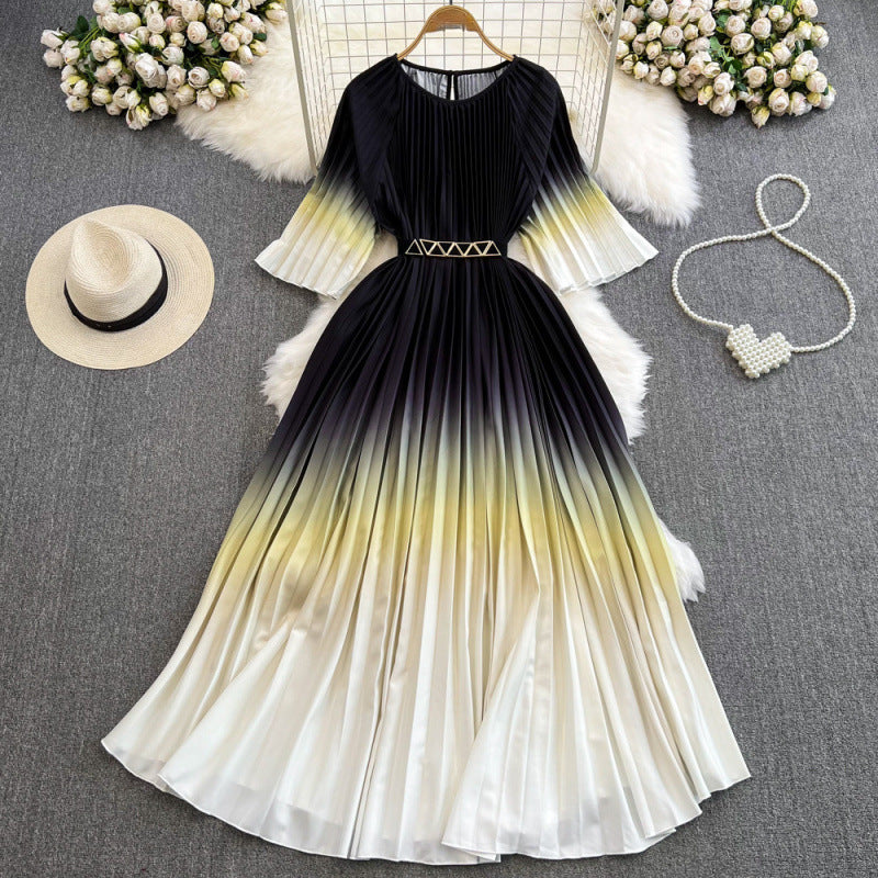 Light mature style celebrity temperament, cropped sleeves, round neck, cinched waist, thin A-line swing, gradient print, pleated dress