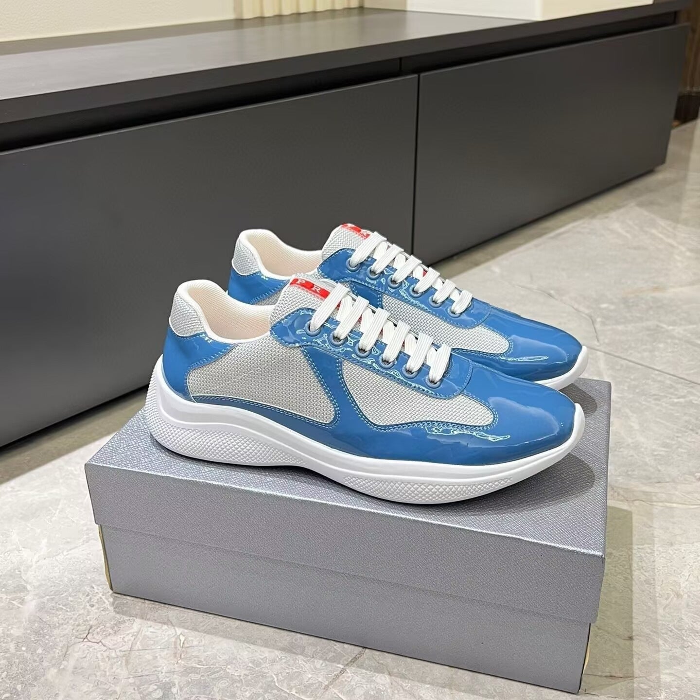 Renowears Classic Sneakers