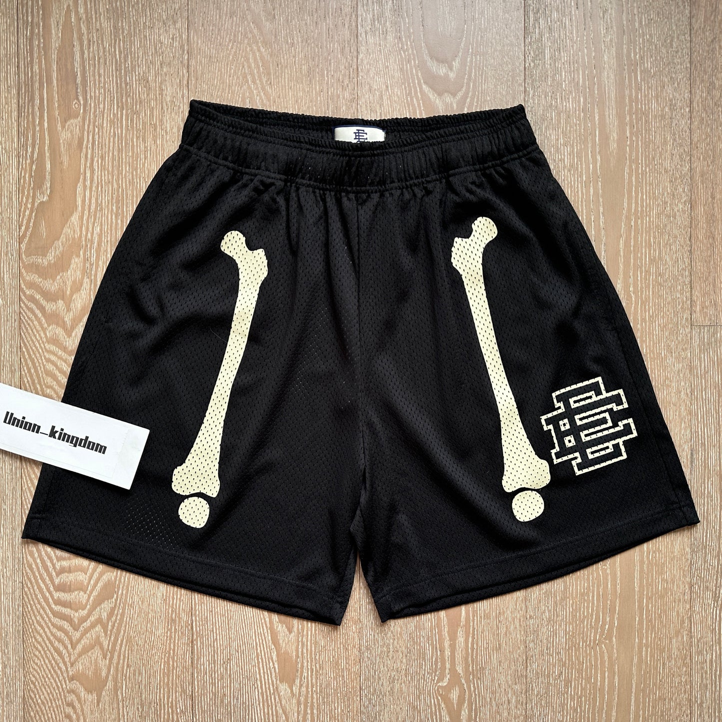 New EE American casual fitness shorts muscular men sports quarter pants mesh breathable style European and American stars with the same style