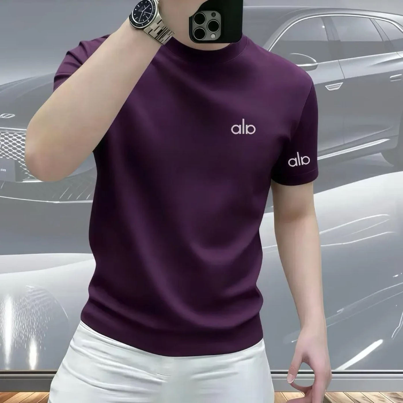 Renowears Classic T-Shirt