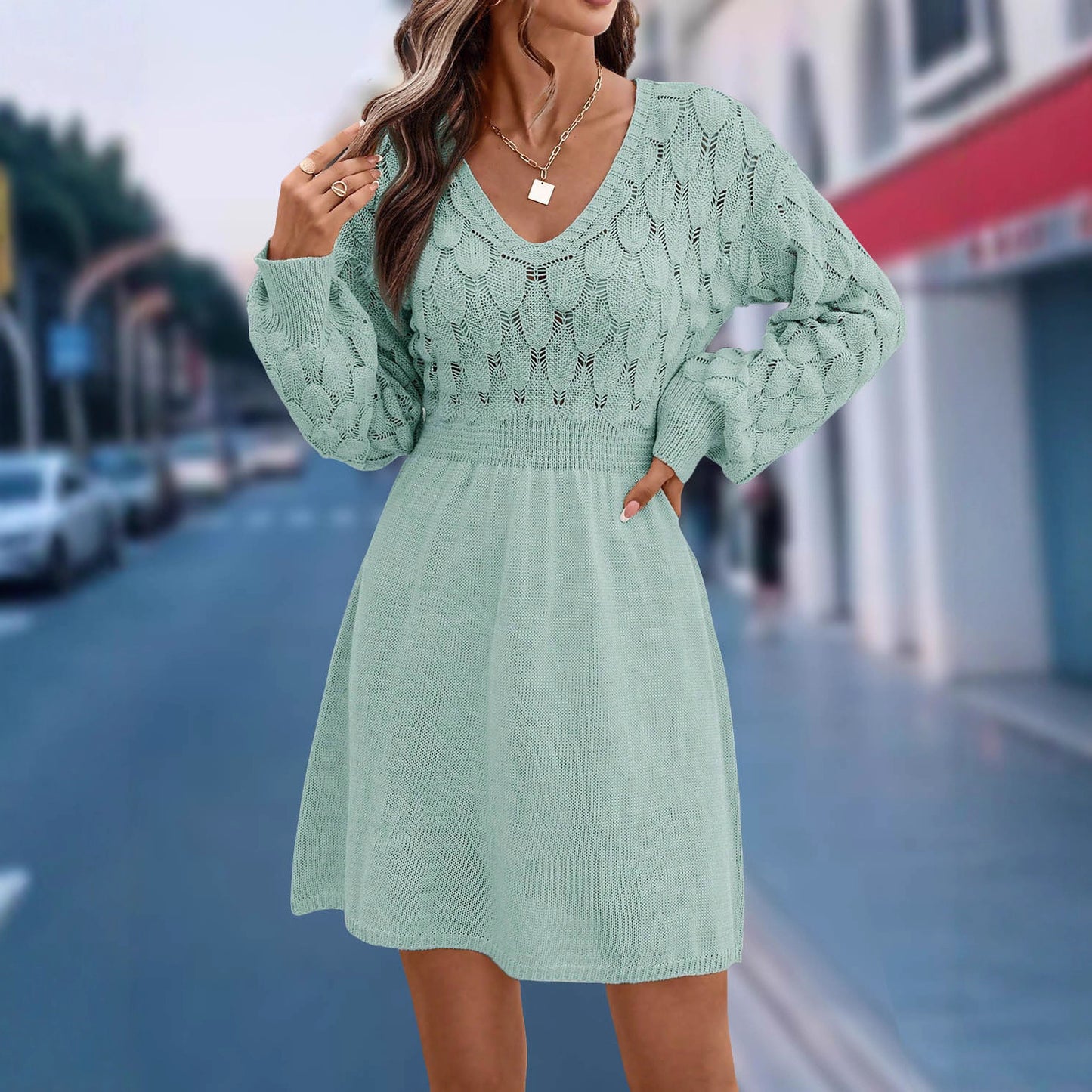 Cross-border dress scale pattern three-dimensional crochet 2025 new European and American V-neck beach skirt A-line skirt long sleeve dress