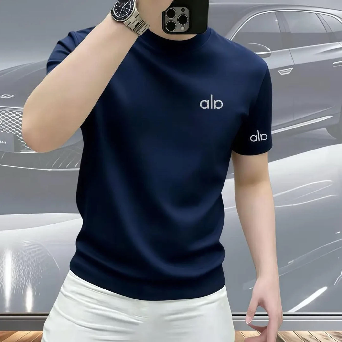 Renowears Classic T-Shirt