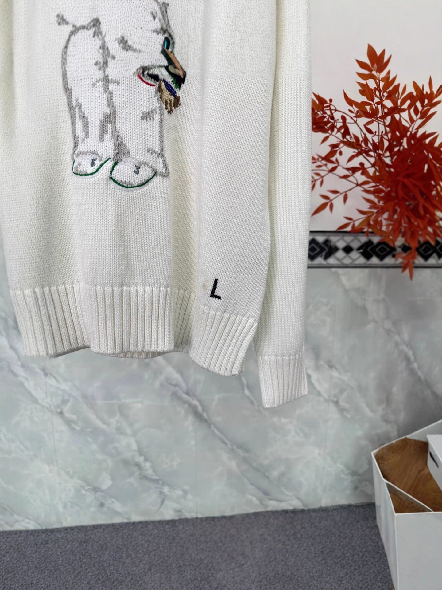 2026 New Pure Cotton Embroidered Bear Crew Neck Knit Sweater for Women, Autumn/Winter, Loose Casual Heavy-Duty Cartoon Sweater