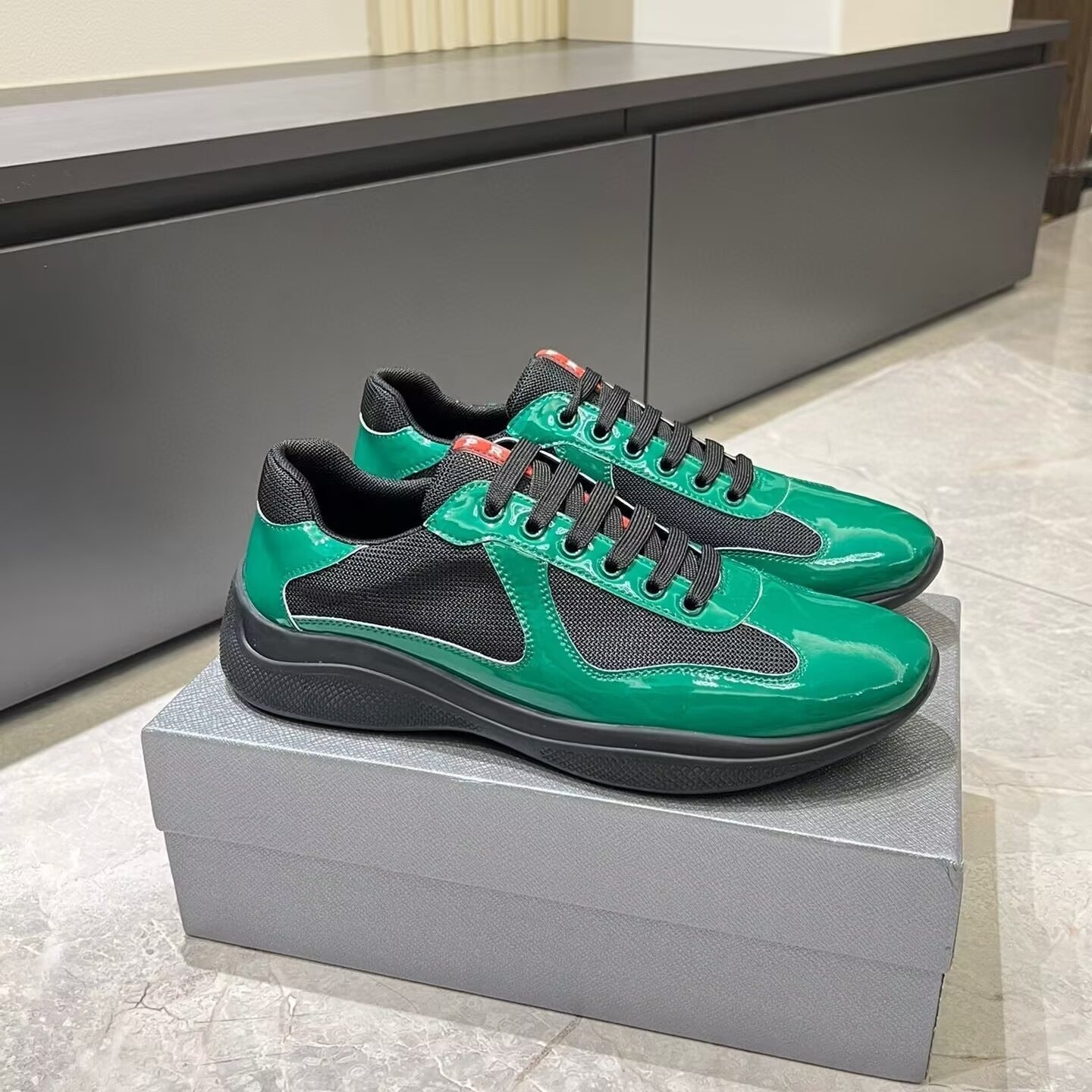 Renowears Classic Sneakers