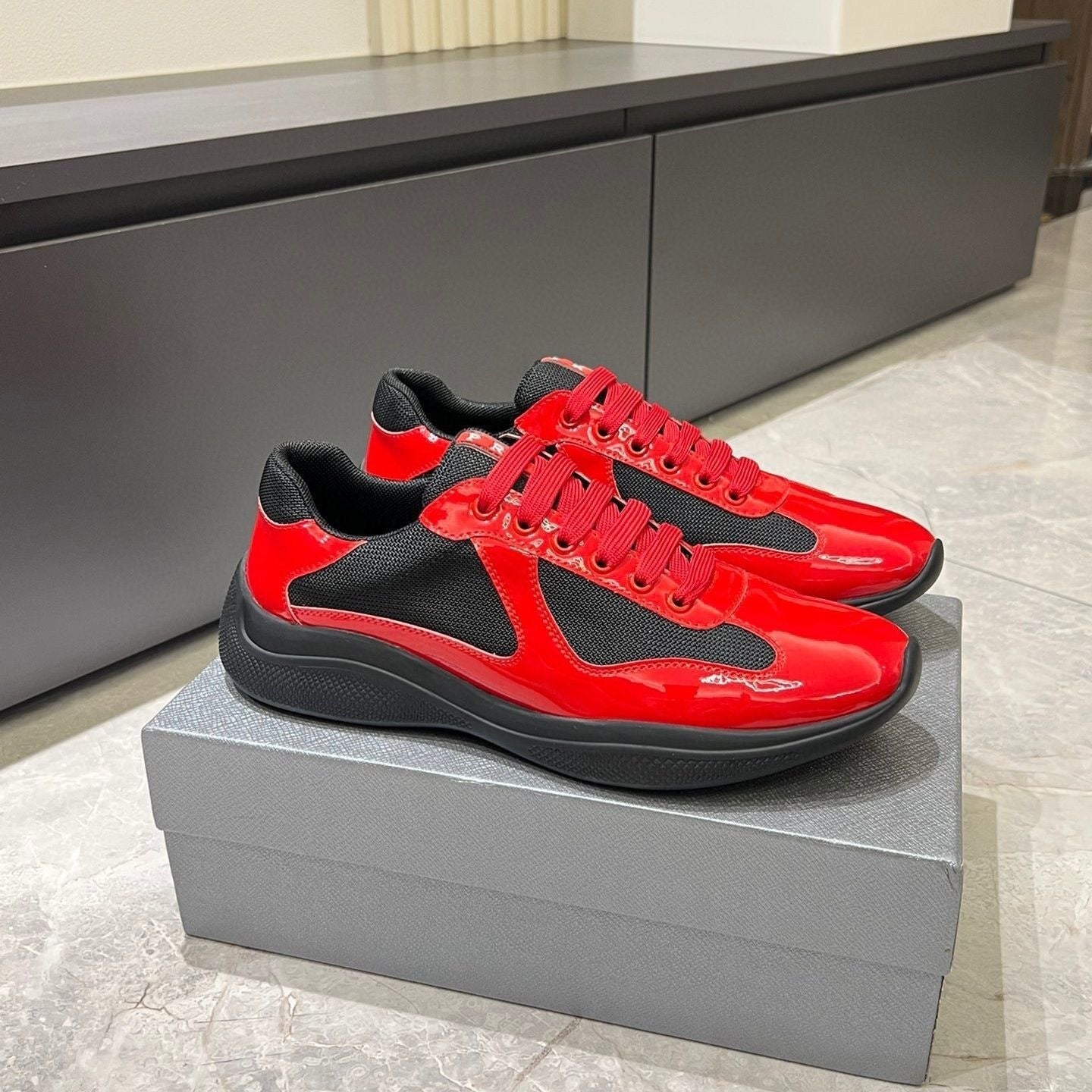 Renowears Classic Sneakers