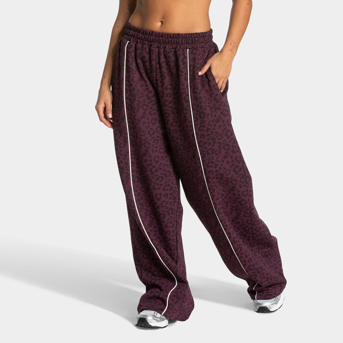 Active Footwear — Modern and fits Renowears very well
