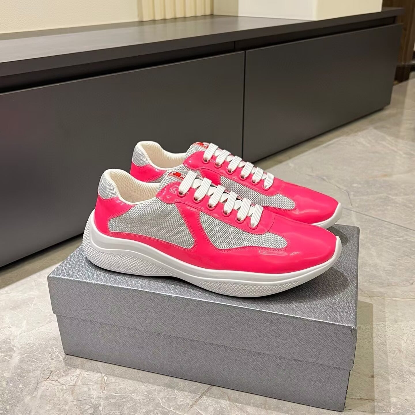 Renowears Classic Sneakers