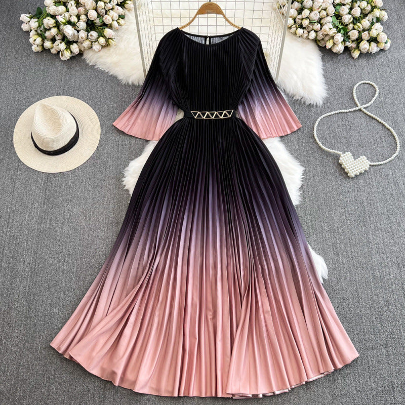 Light mature style celebrity temperament, cropped sleeves, round neck, cinched waist, thin A-line swing, gradient print, pleated dress