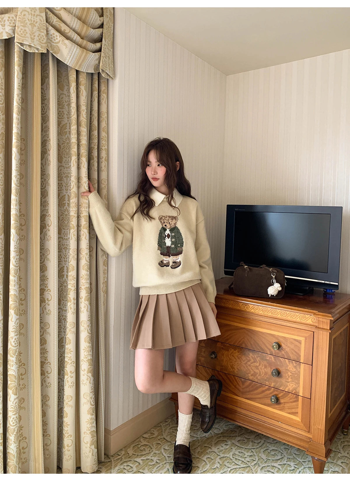 High Quality French Vintage Luxury Bear Jacquard Sweater For Women Autumn New Fashion Korean Casual Loose Pullover Knitted Tops