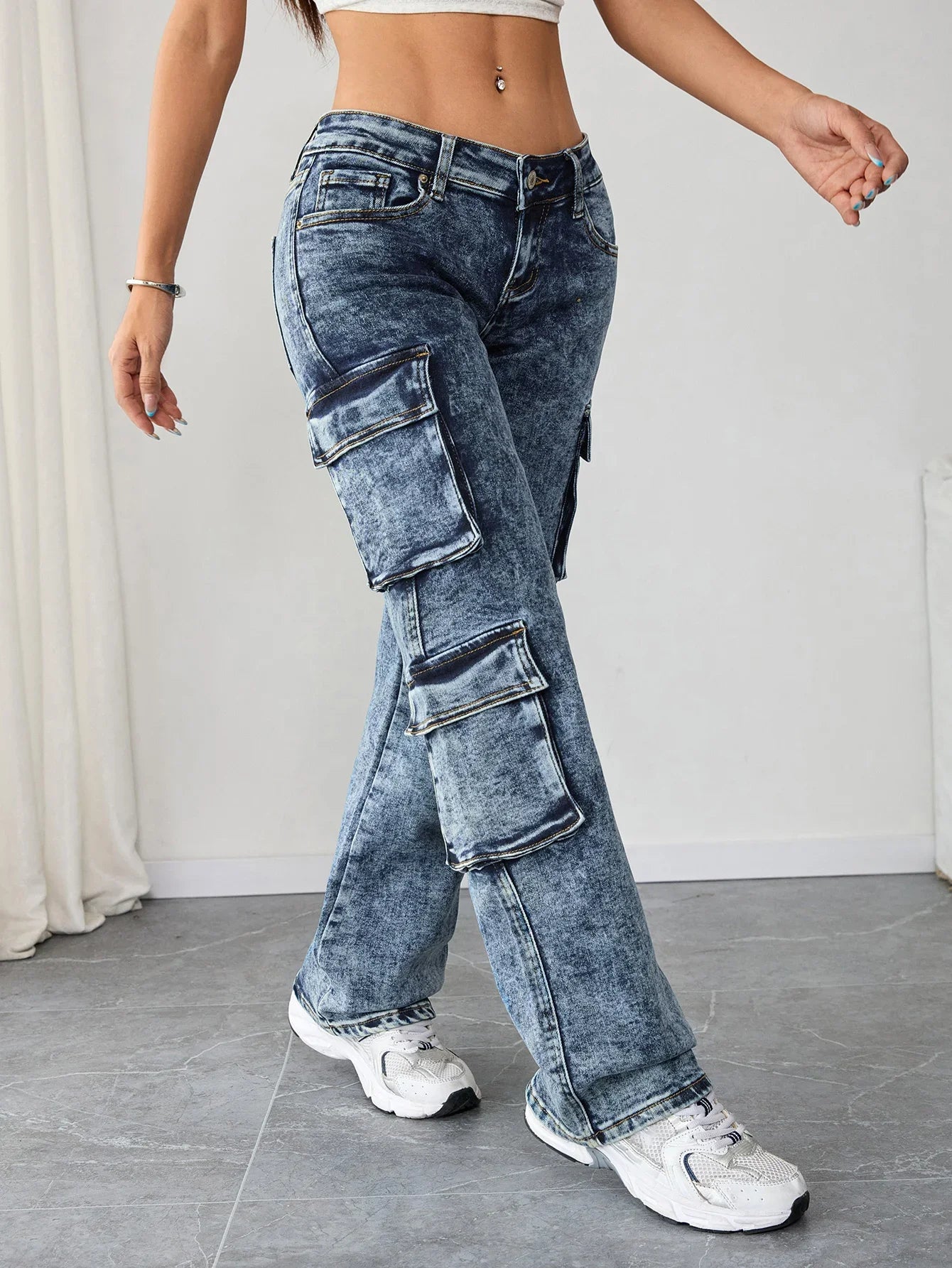 Retro Women's Washed Cargo Denim Pants High Rise Loose Fit Jeans Vintage 90s Style Denim Clothing for Daily Outfit
