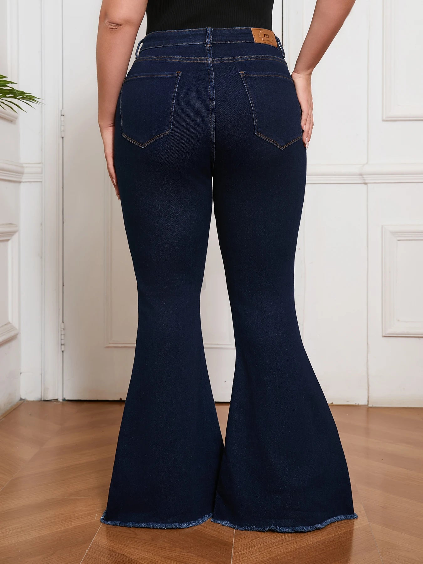 Curvy Fit High Waisted Flared Jeans for Women Plus Size Stretch Denim Pants Elegant Retro Wide Leg Casual Streetwear