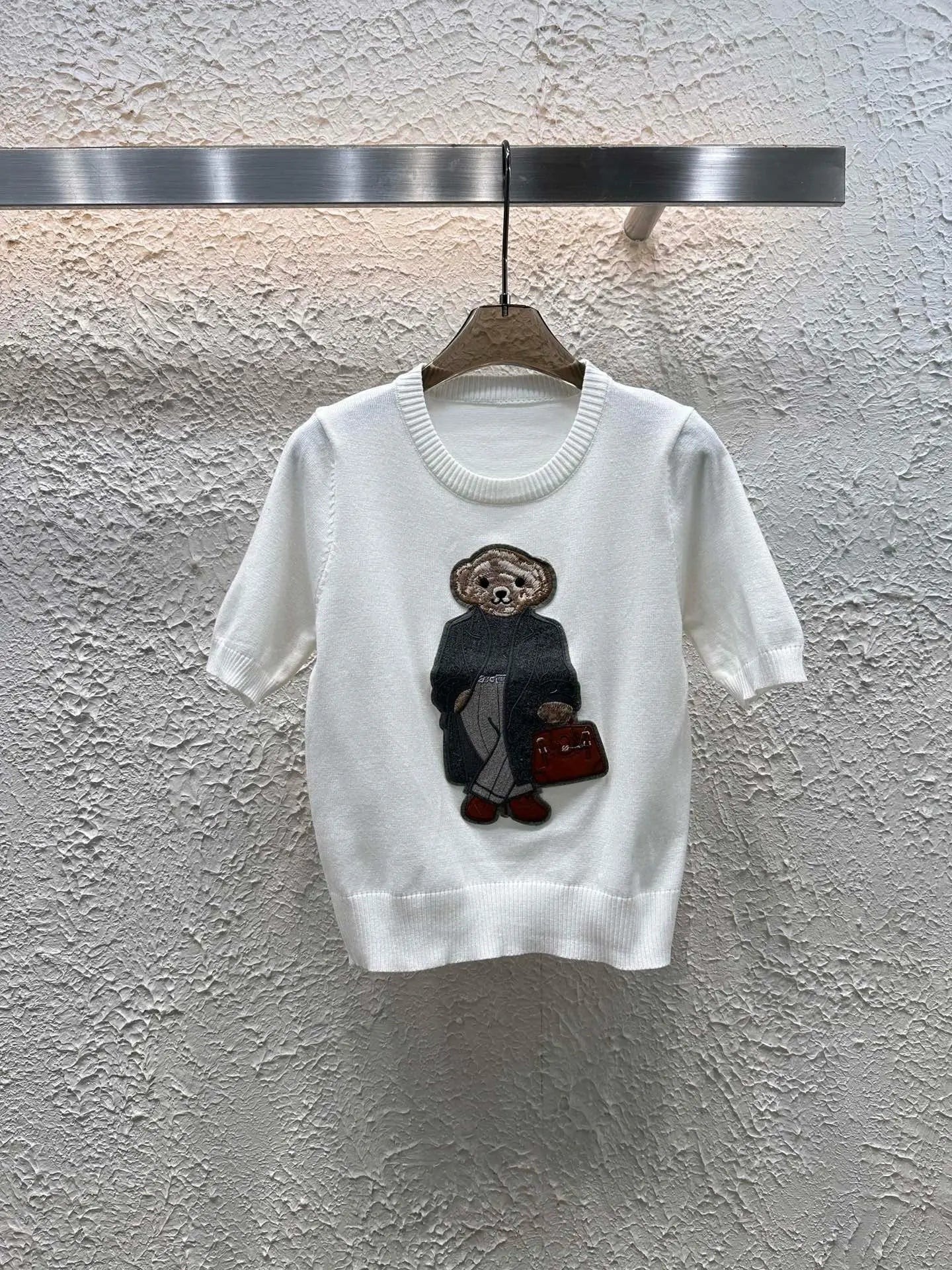 European Style Luxury Brand Loose O-Neck Bear Pullover Tops Knitwear Woman Short Sleeve T-shirt Ladies Wool Knitted Sweater