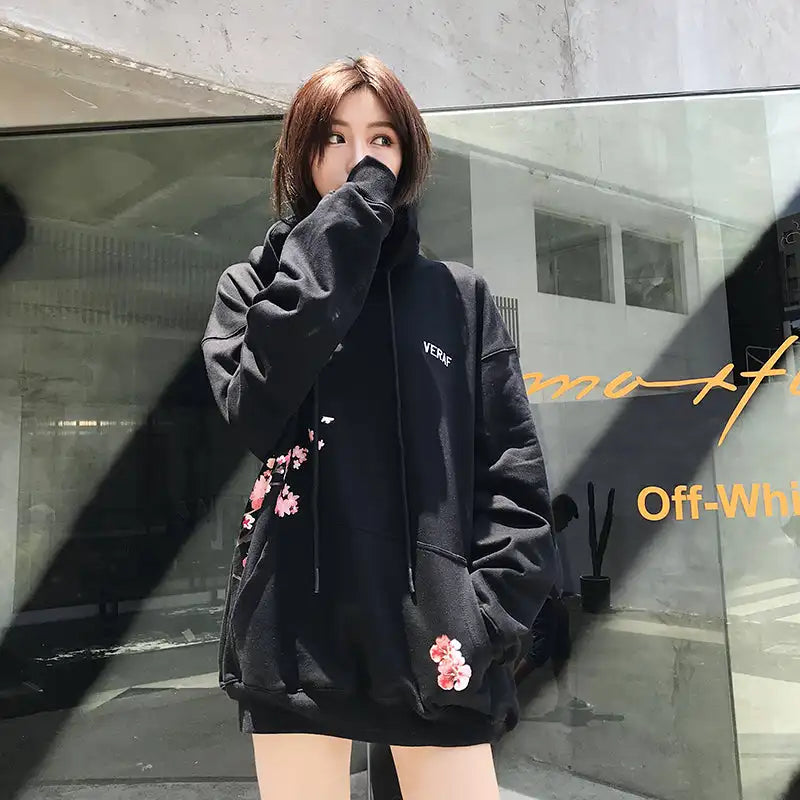 Hoodies Women Streetwear Y2K Harajuku Cute Cherry Blossom Graphic Print Oversized Hoodie Gothic Casual Pullover Sweatshirt Men Women Clothing
