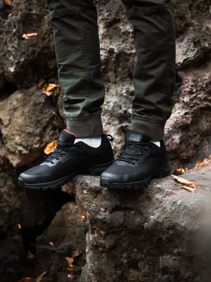 Sneakers New Men Anti-Skid Wear Resistant Hiking Shoes Fashion Waterproof Outdoor Travel Shoes Sneaker Comfortable Male Shoes