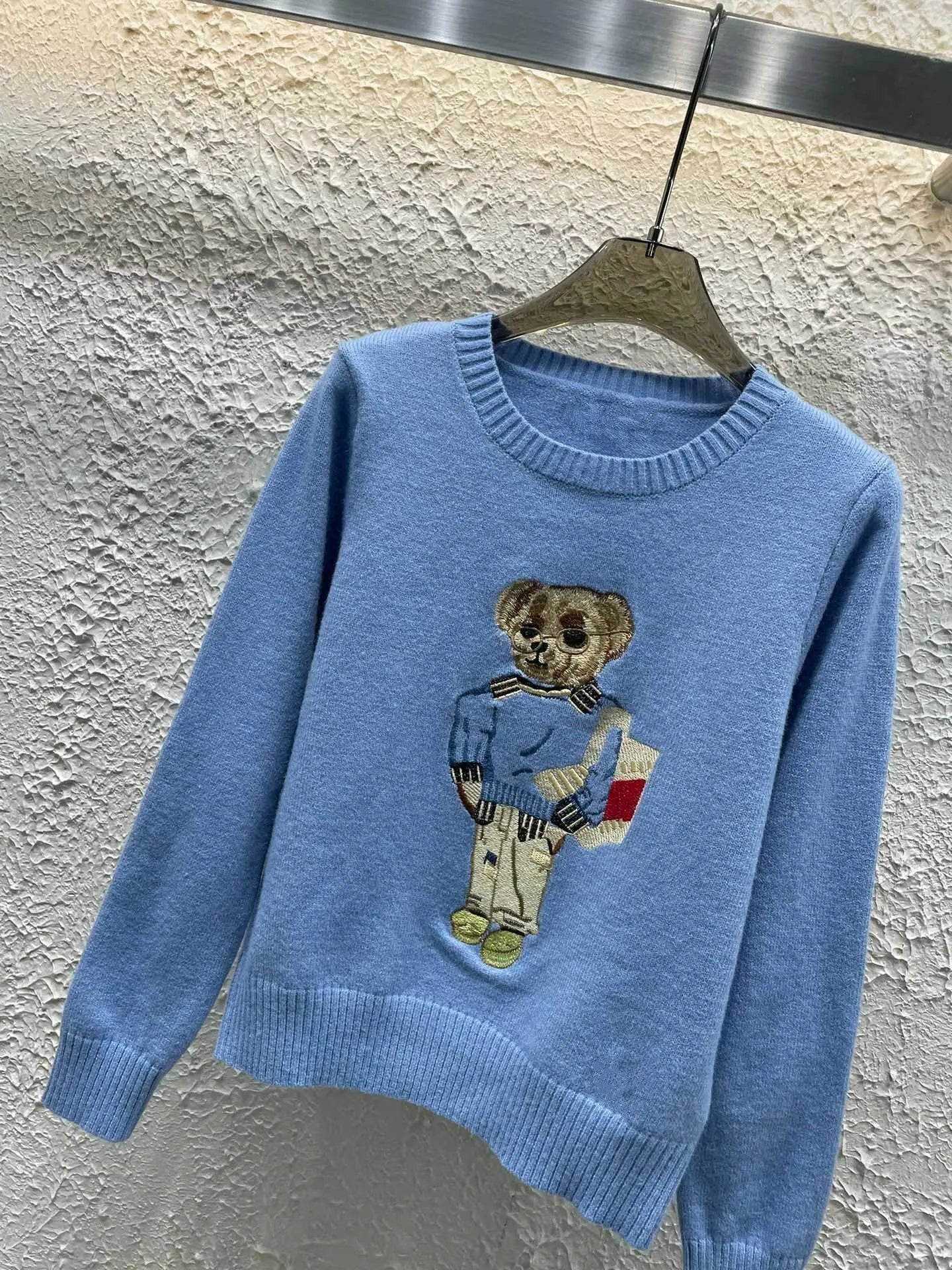 High Quality Fall Winter New Fashion Lazy Cartoon Bear Embroidery Loose Knitted Sweater Tops Women Casual Pullover Sweater Pull