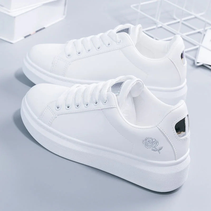 Women Sneakers Running Spring Autumn Fashion White Breathable Embroidered Flower Lace-Up Casual Sneakers Zapatos De Mujer