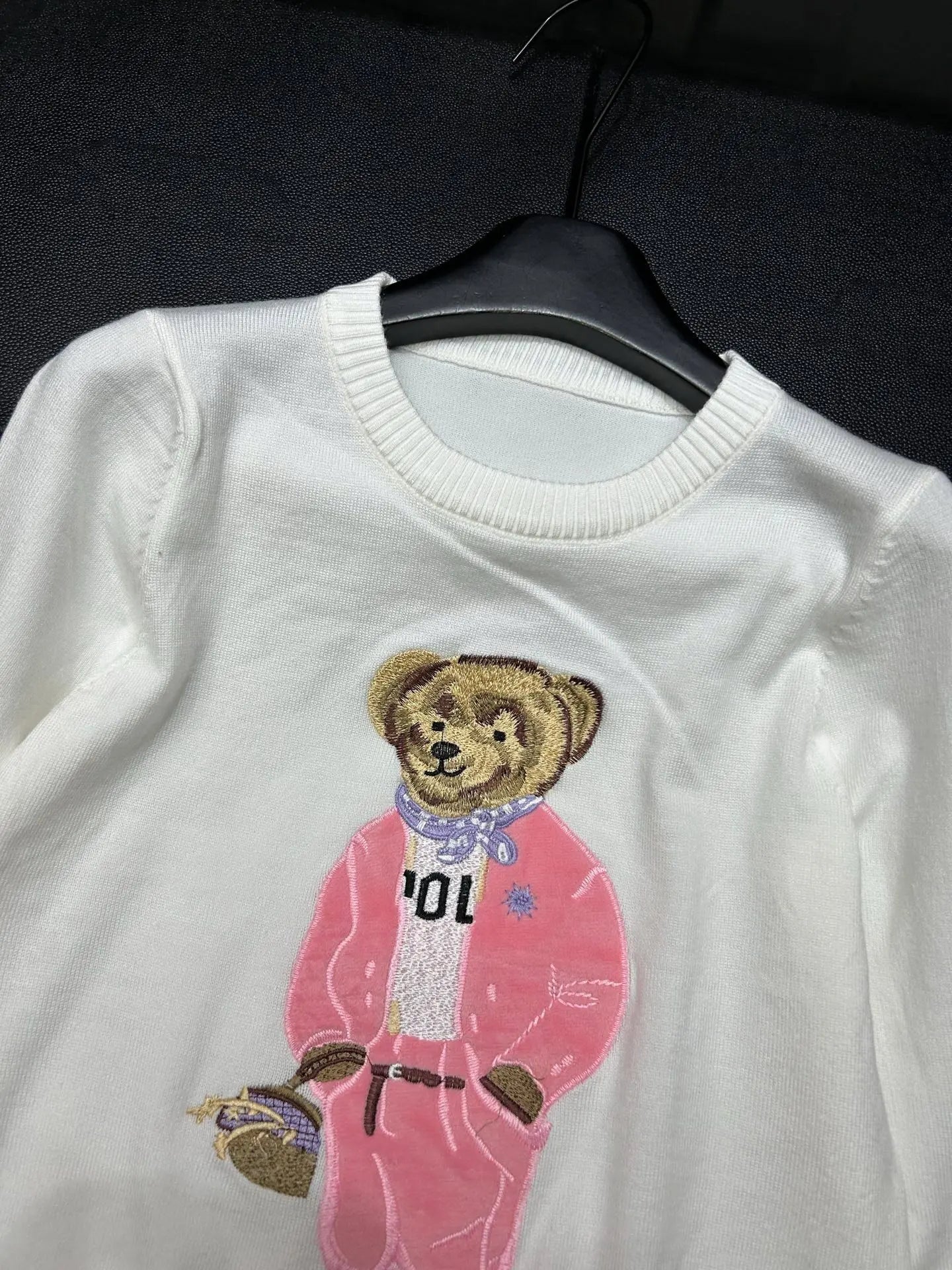 High Quality Fall Winter New Fashion Lazy Cartoon Bear Embroidery Loose Knitted Sweater Tops Women Casual Pullover Sweater Pull