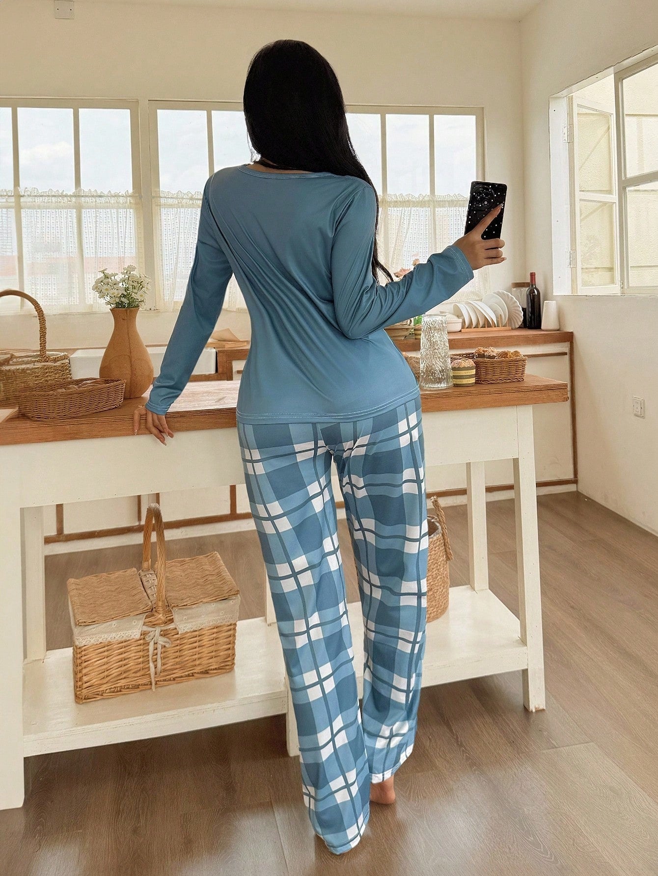 Women's Letter Print Round Neck Long Sleeve Top and Plaid Pants Sleepwear Set
